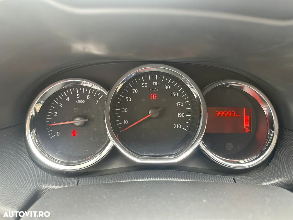 Dacia Duster 1.6 4x2 Laureate - 3