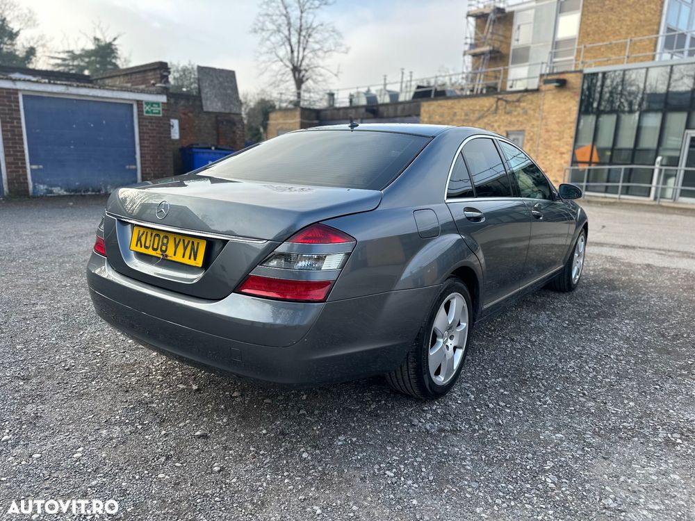 Mercedes-Benz CLS - 4