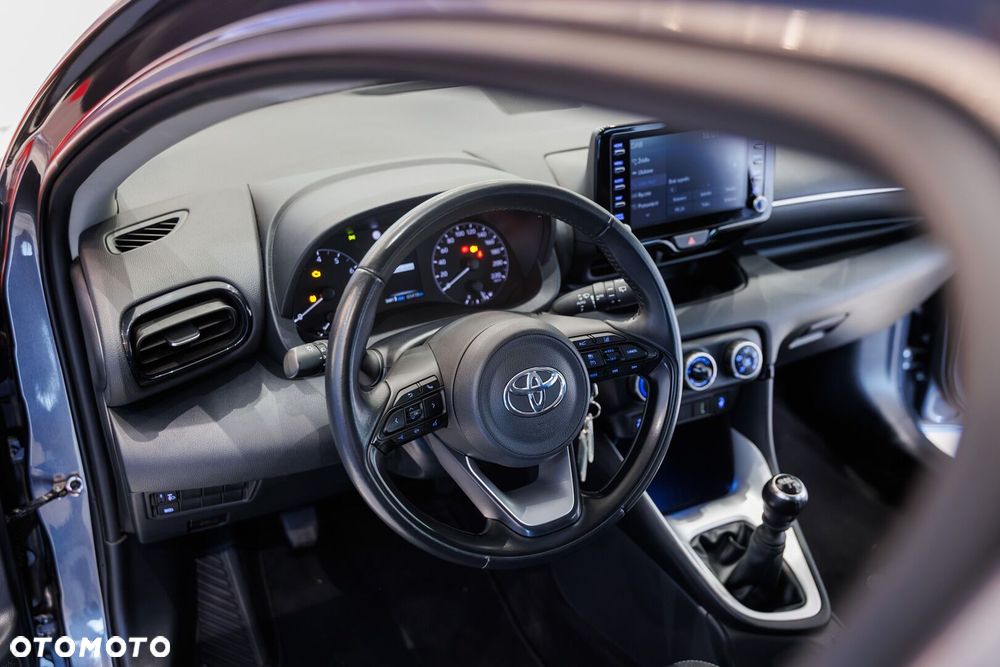 Toyota Yaris - 37