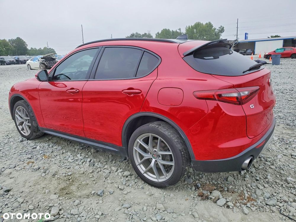 Alfa Romeo Stelvio - 3