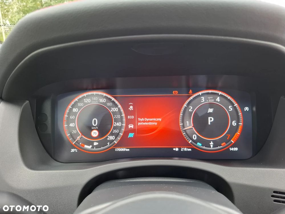 Jaguar XE - 27