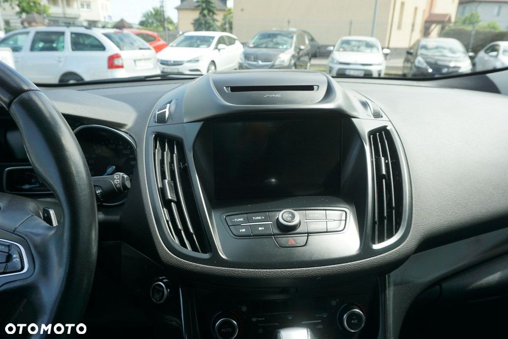 Ford Kuga - 19