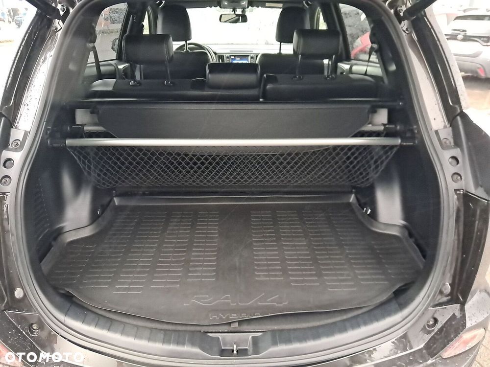 Toyota RAV4 Hybrid Style 4x4 - 12