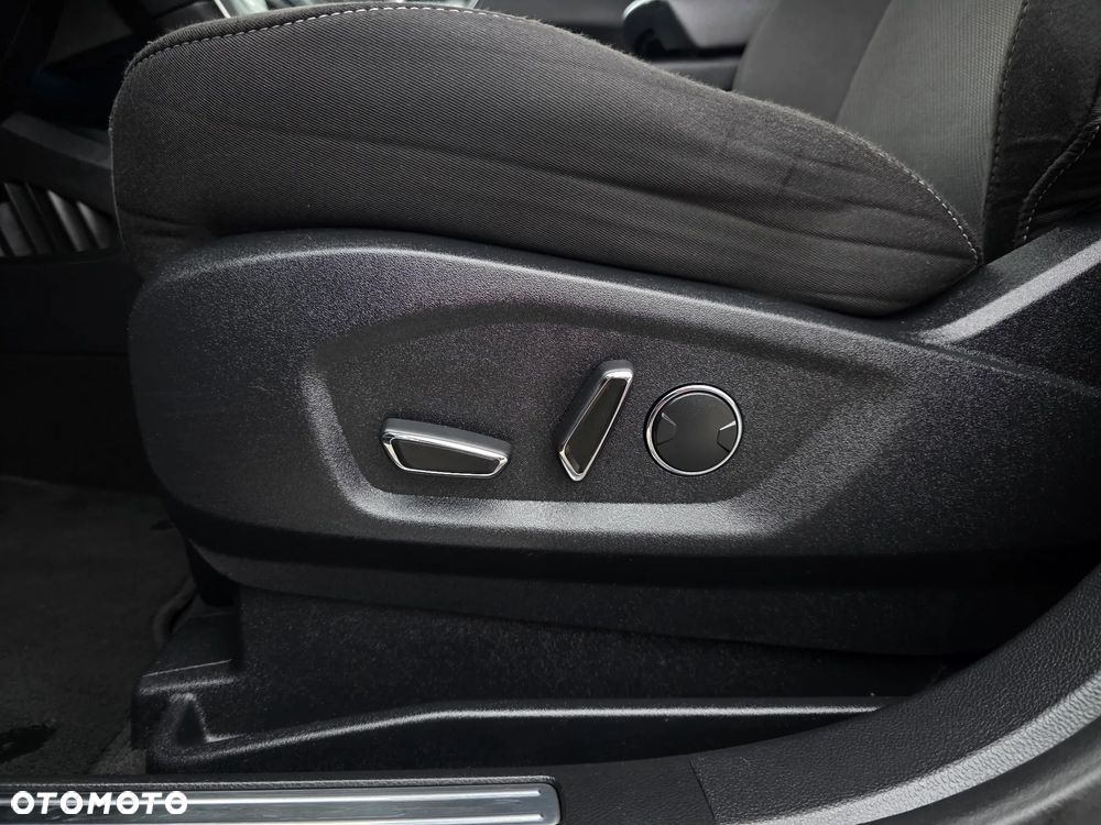 Ford S-Max 2.0 TDCi Titanium - 21