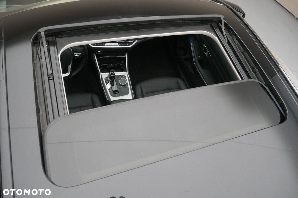 BMW Seria 3 - 38