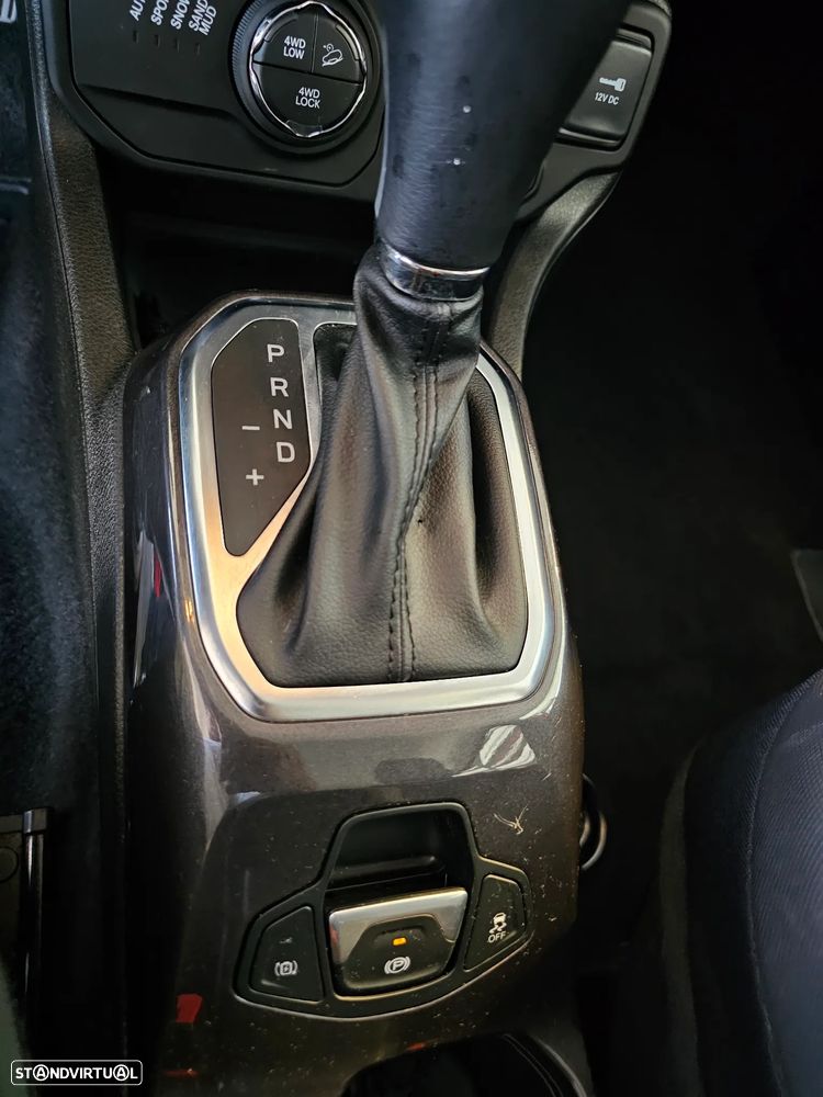 Jeep Renegade 1.3 T-GDI 4xe Auto Limited - 23