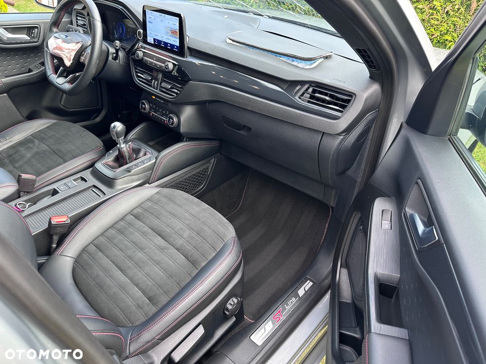 Ford Kuga - 11
