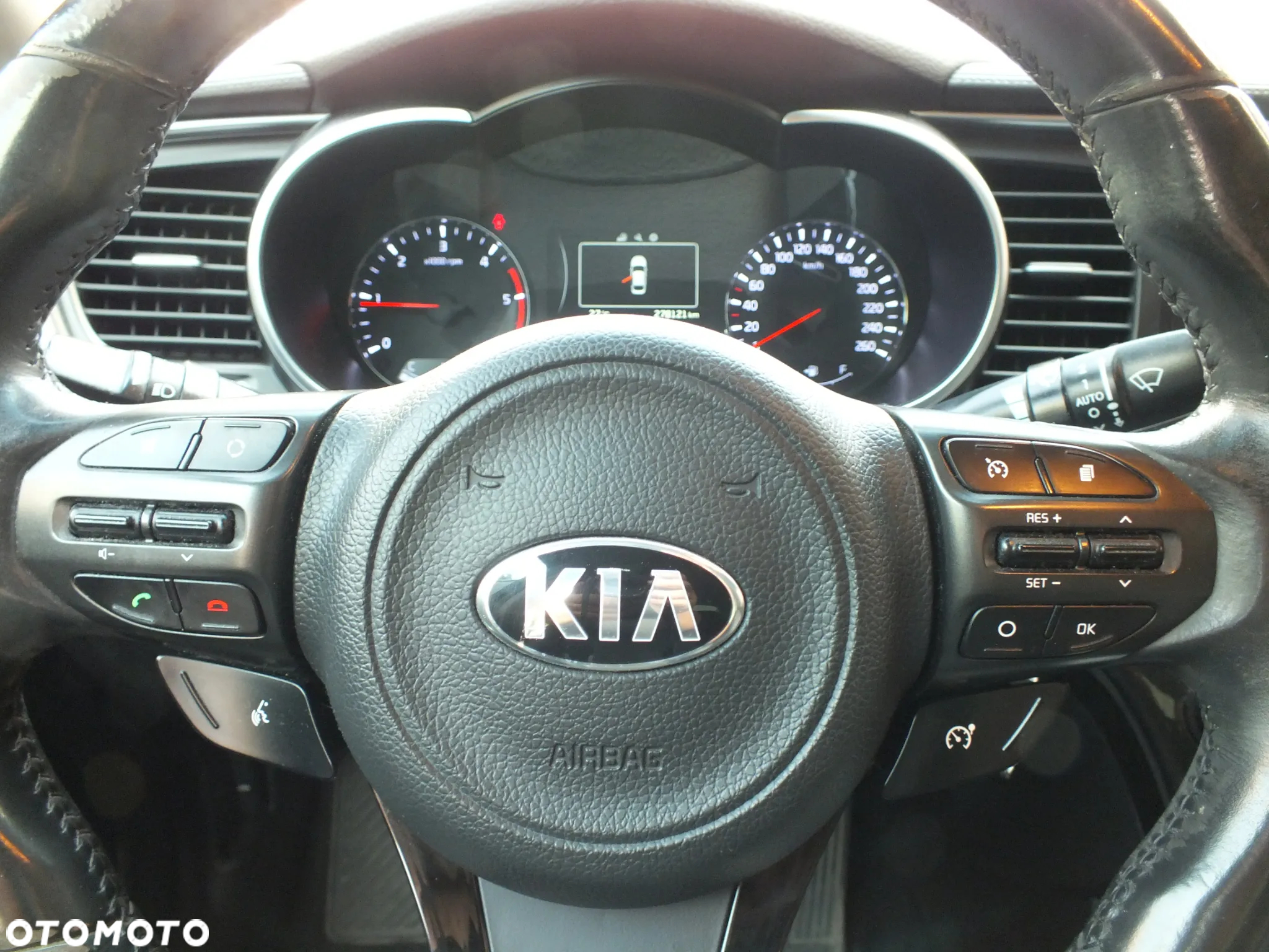 Kia Optima - 14