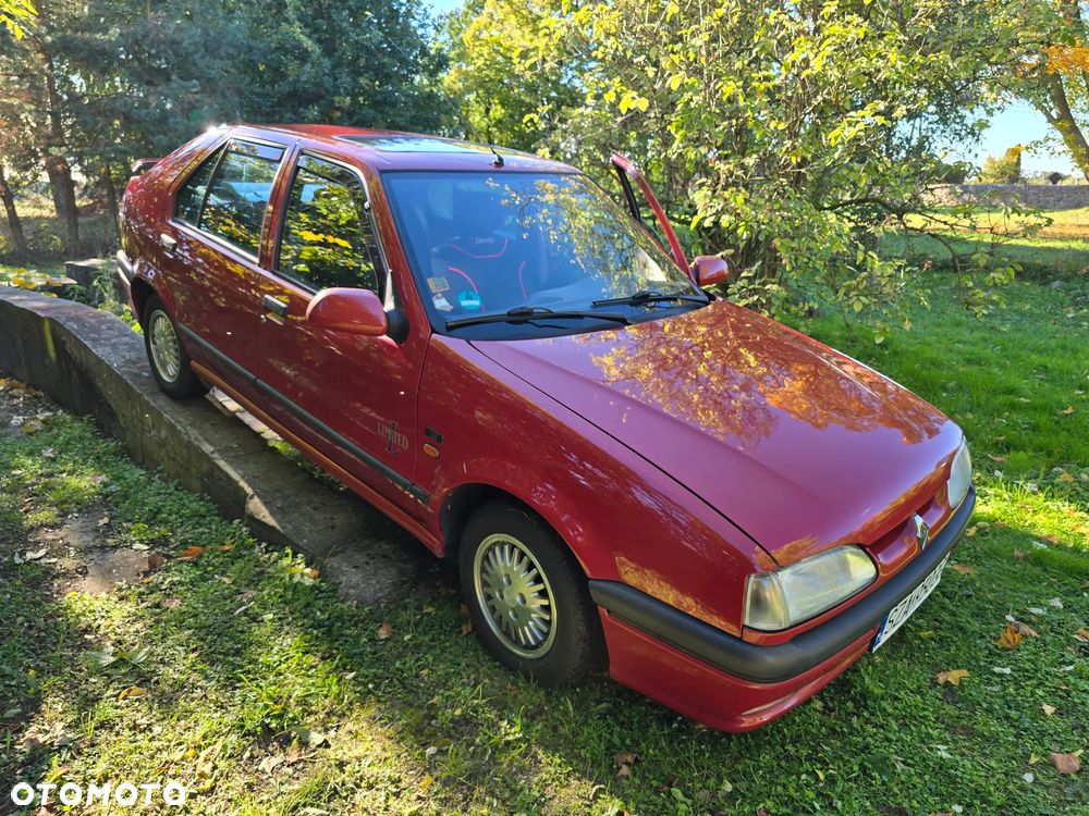 Renault 19 - 31