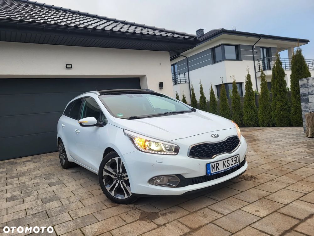 Kia Ceed 1.6 CRDi 128 Platinum Edition - 10