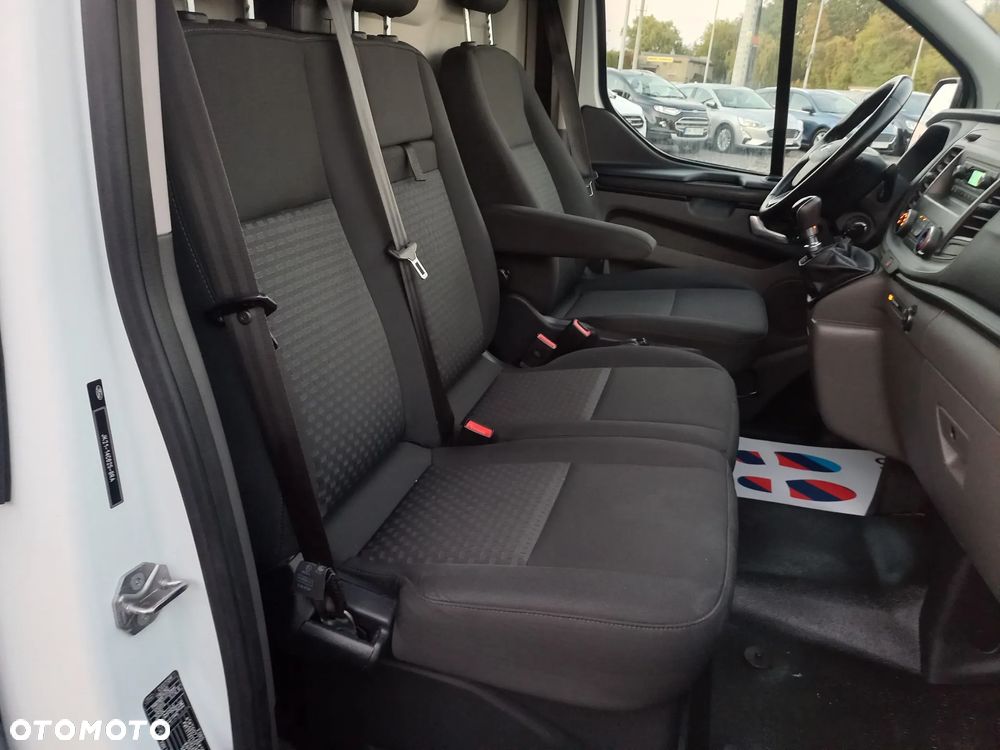 Ford Transit Custom - 19