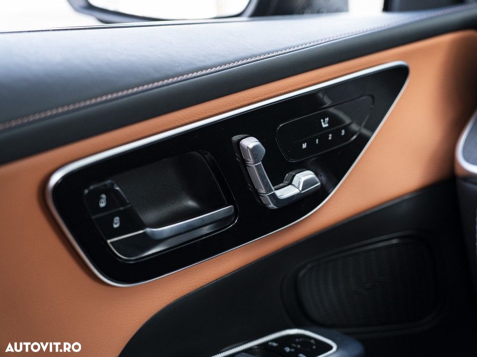 Mercedes-Benz GLC Coupe 300 e 4MATIC - 22