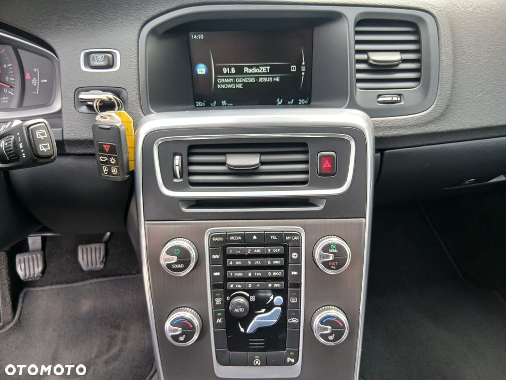 Volvo V60 D3 Summum - 26