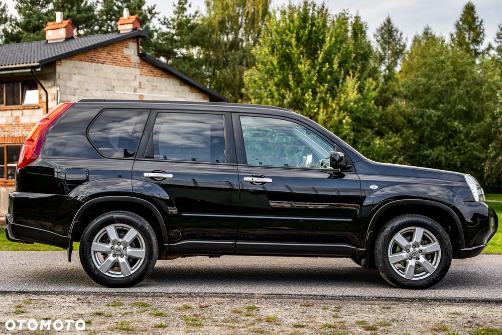 Nissan X-Trail 2.0 dCi 4x4 DPF Platinum - 17