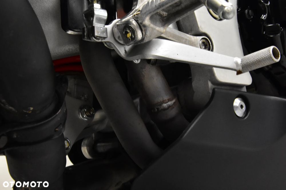 Honda VFR - 28