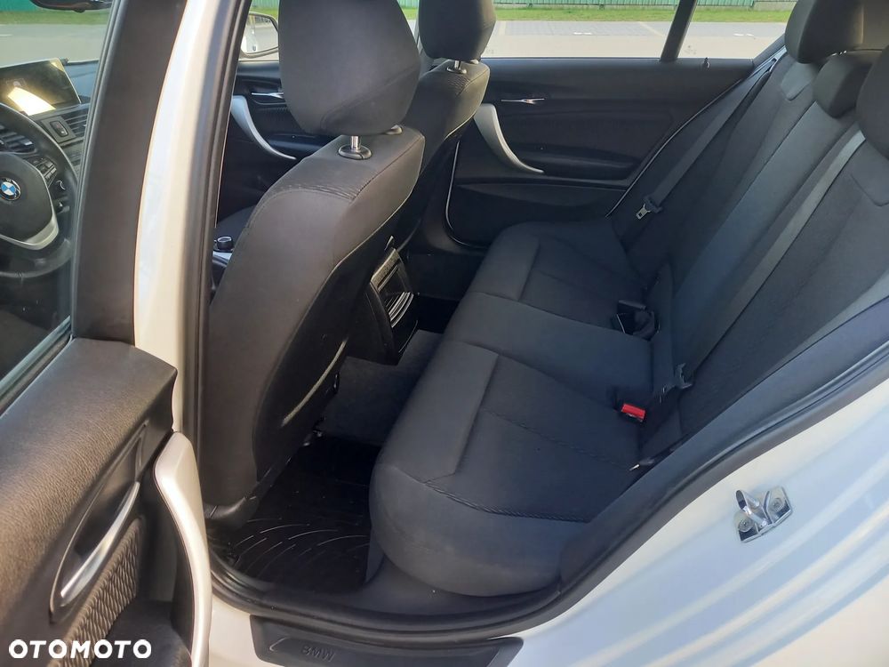 BMW Seria 1 - 17