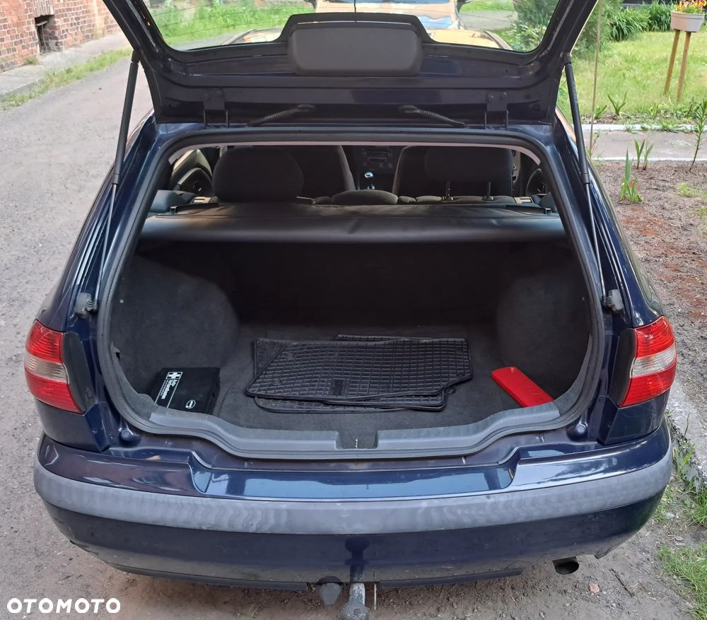 Volvo V40 1.8 - 11