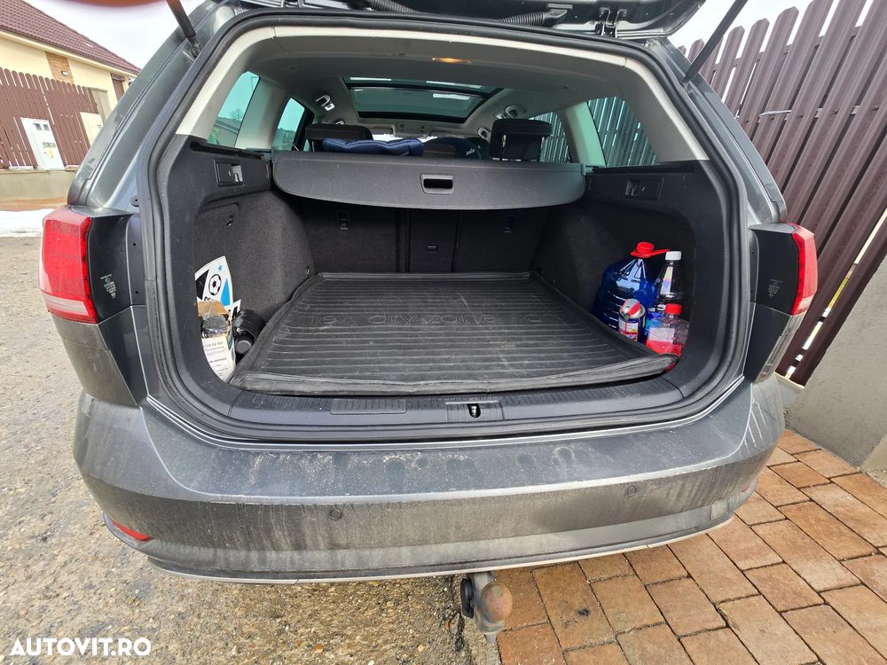 Volkswagen Golf 2.0 TDI (BlueMotion Technology) DSG Comfortline - 6