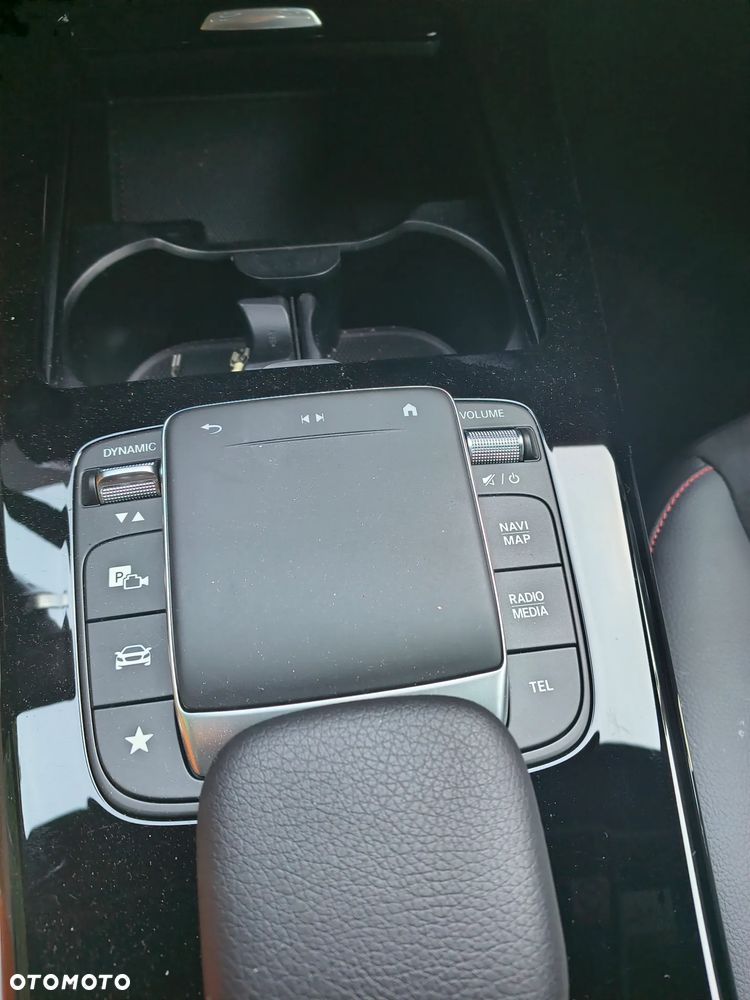 Mercedes-Benz CLA - 14