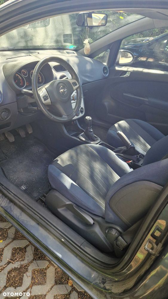 Opel Corsa - 6