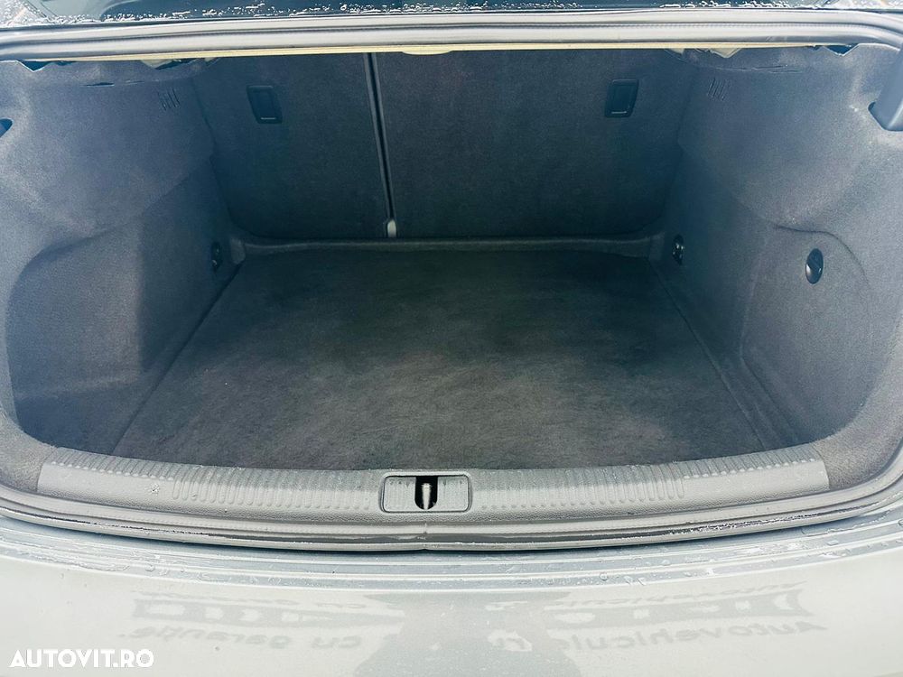 Audi A3 1.6 TDI clean Stronic Attraction - 16