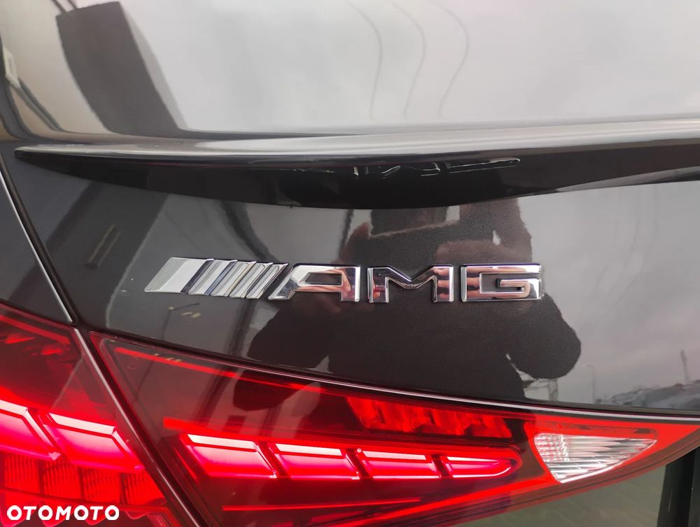 Mercedes-Benz Klasa C AMG 63 S E Performance PHEV 4-Matic - 27