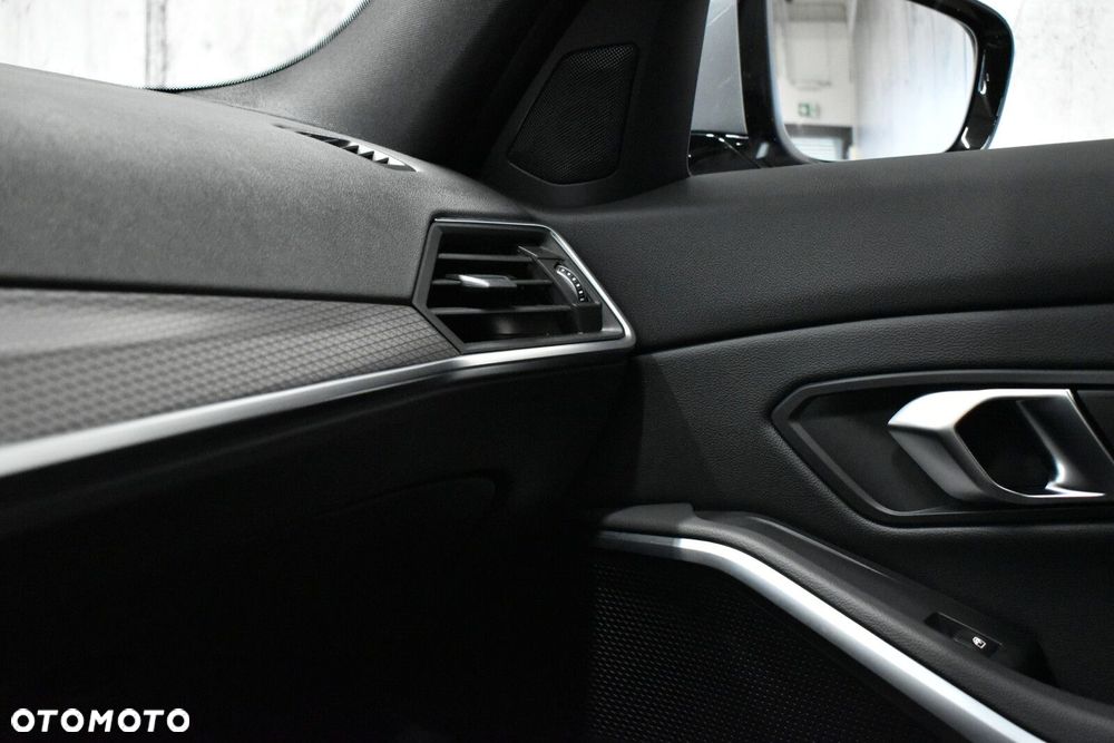 BMW Seria 3 - 19