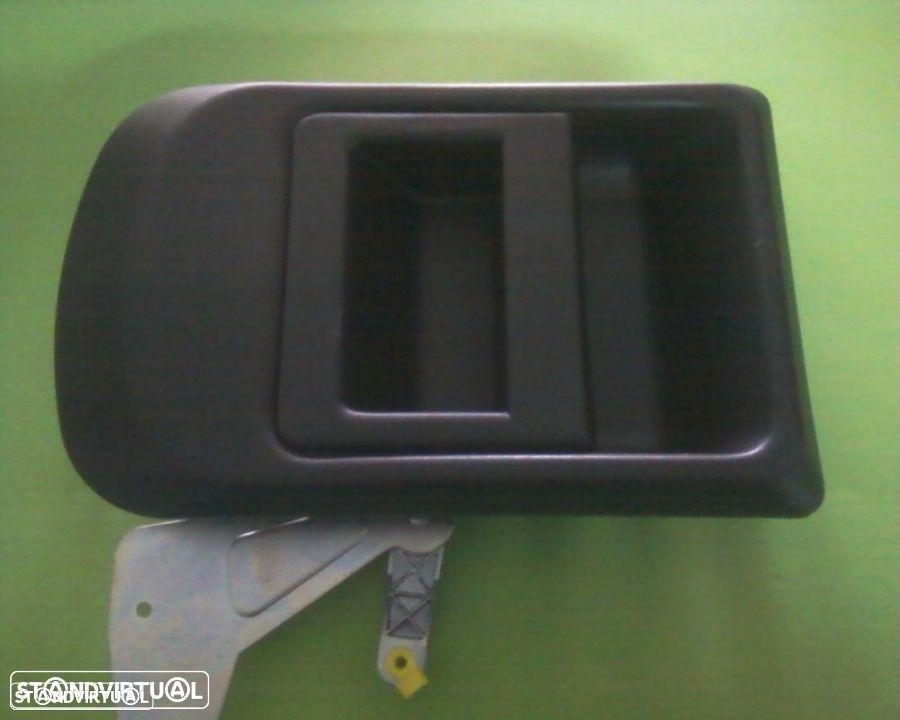 puxador porta lateral iveco daily 2000-2010(NOVO) - 1