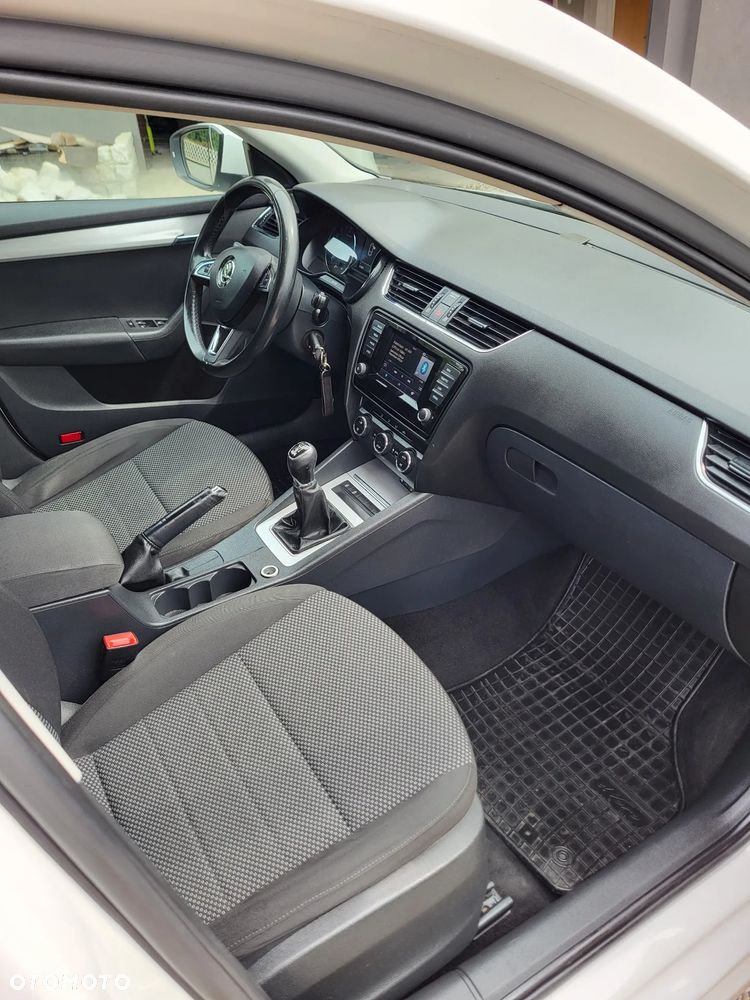 Skoda Octavia 2.0 TDI 4x4 Ambition - 6