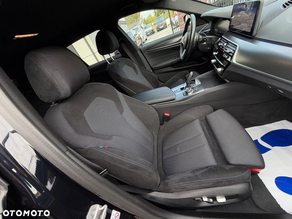 BMW Seria 5 540i xDrive mHEV M Sport sport - 16
