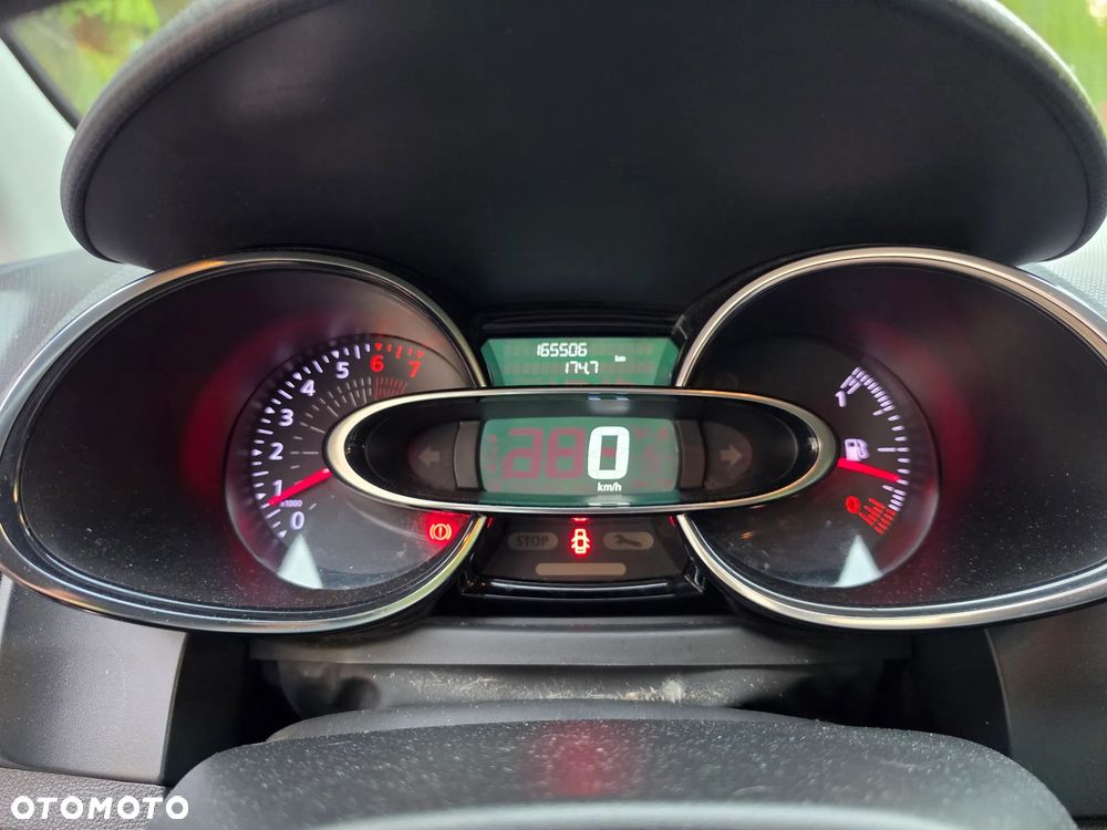 Renault Clio - 16