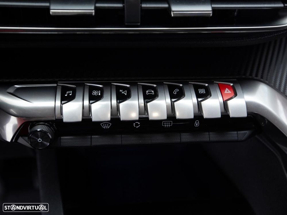 Peugeot 3008 - 16