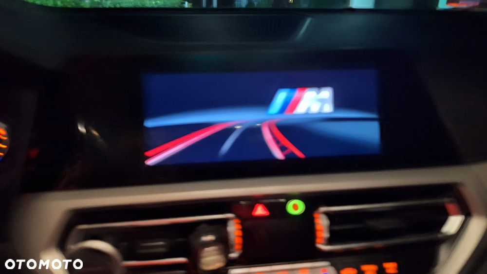 BMW Seria 3 318d Sport Line - 37