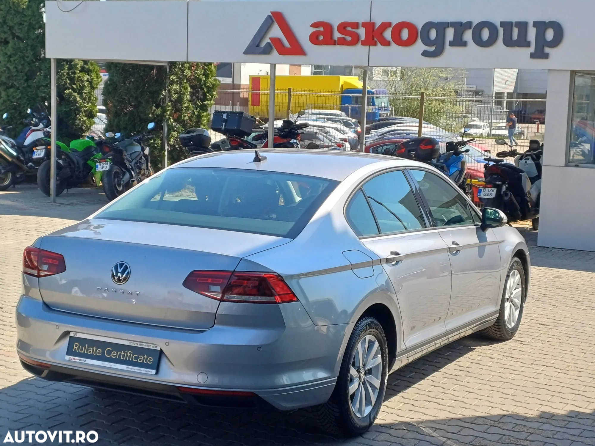 Volkswagen Passat 1.5 TSI ACT DSG Advance - 4