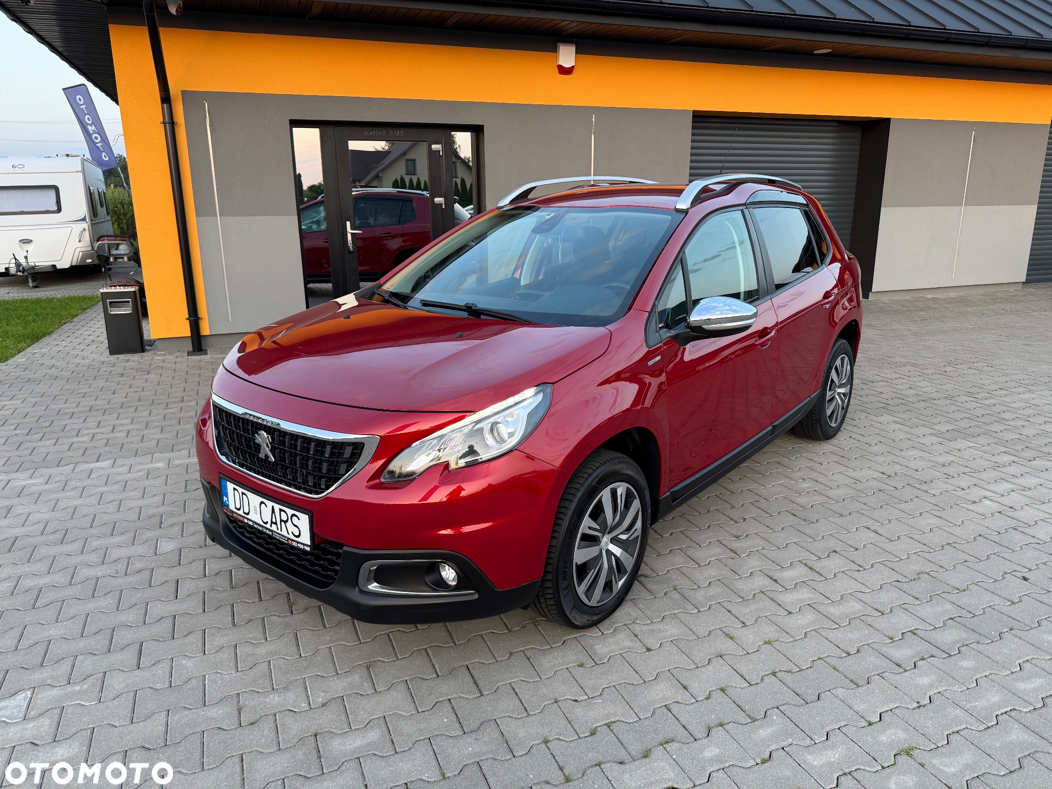 Peugeot 2008 1.2 Pure Tech Active S&S - 10