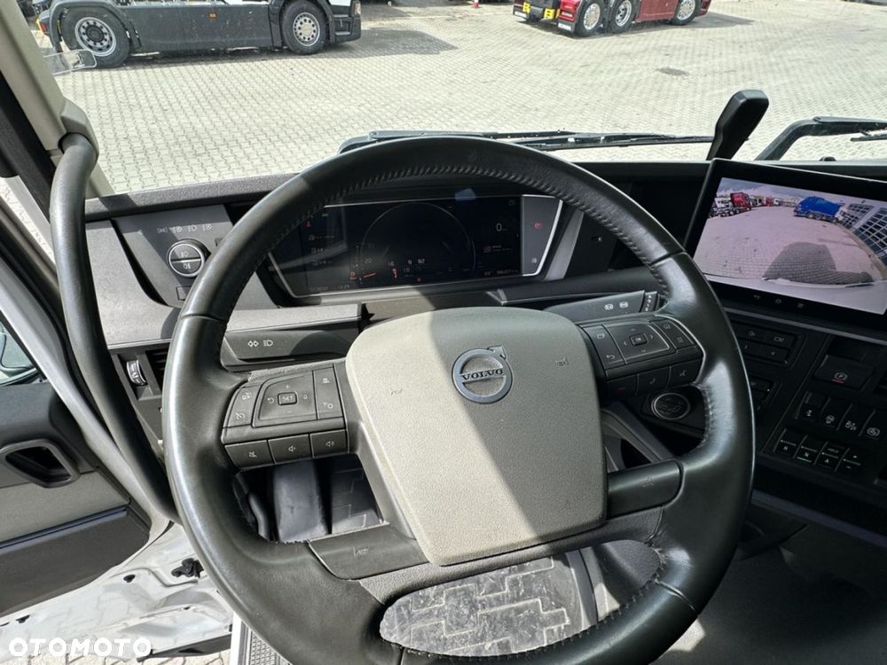 Volvo FH 4X2 460 Globetrotter XL - 11