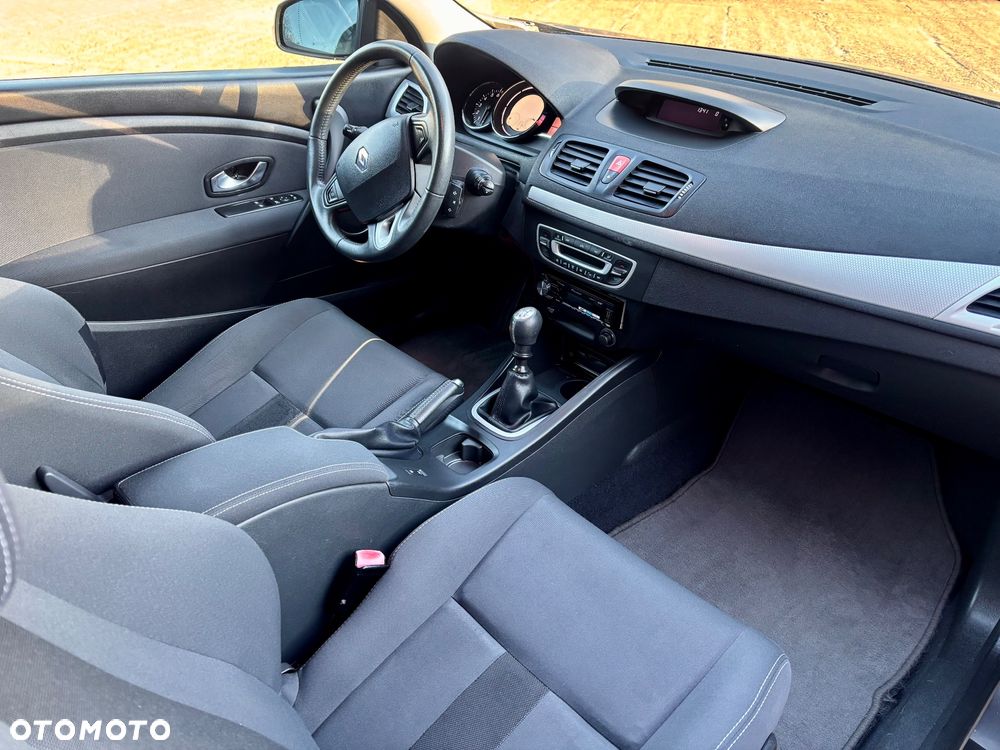 Renault Megane TCe 180 Dynamique - 20