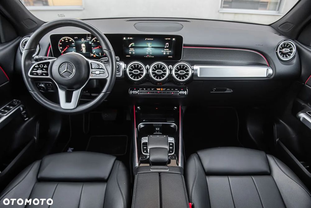 Mercedes-Benz GLB 250 4-Matic 8G-DCT - 28