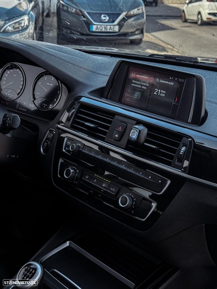 BMW 116 d Corporate Edition — fotografia 7
