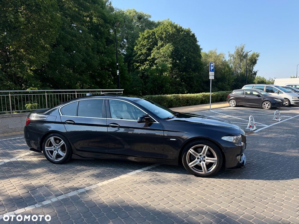 BMW Seria 5 520d xDrive - 3