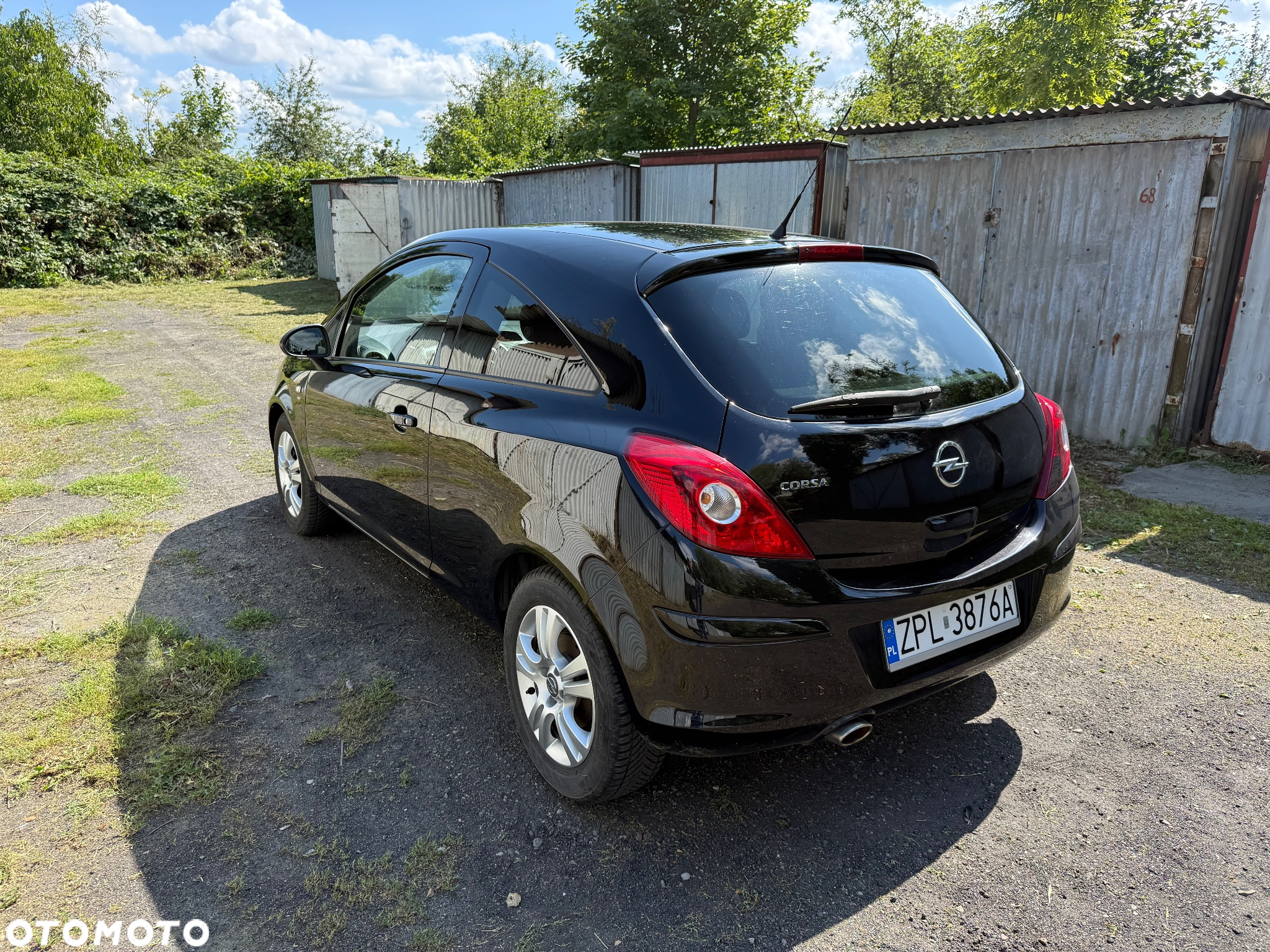 Opel Corsa 1.4 16V Satellite - 10