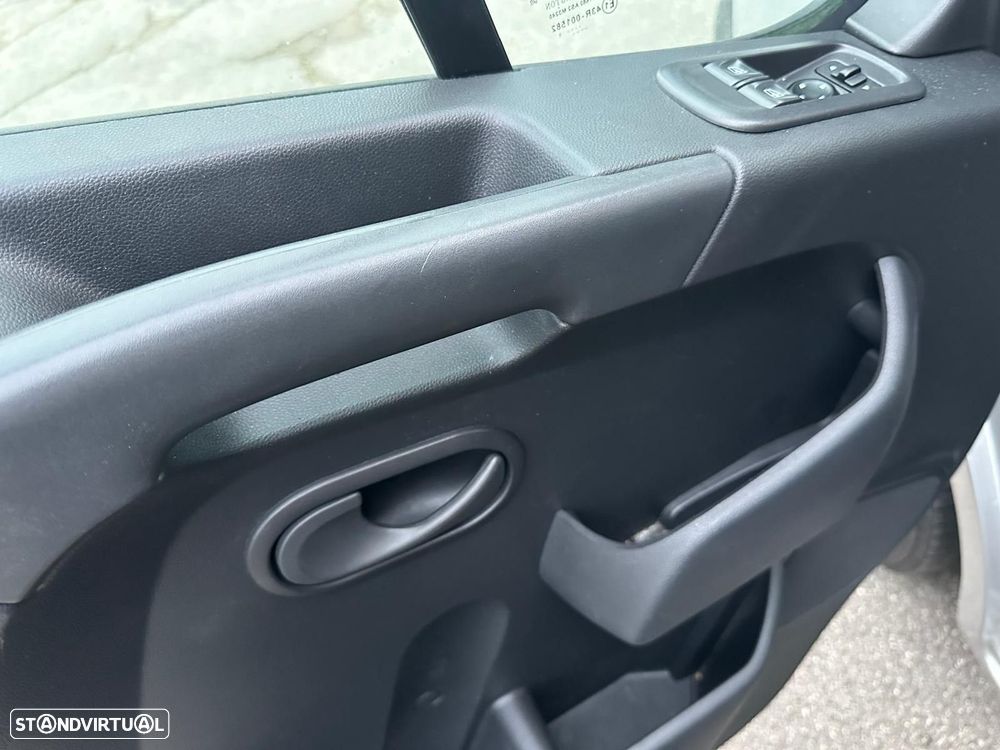 Renault Master 2.3 dCi L2 3.5T - 6