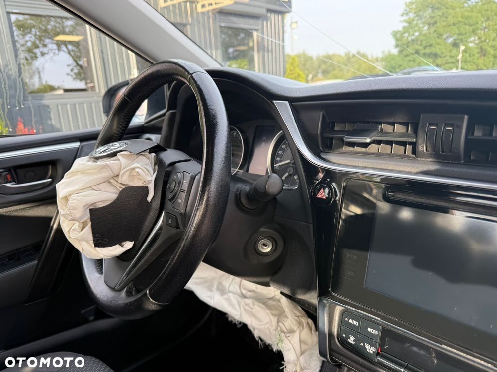 Toyota Corolla 1.6 Active - 16