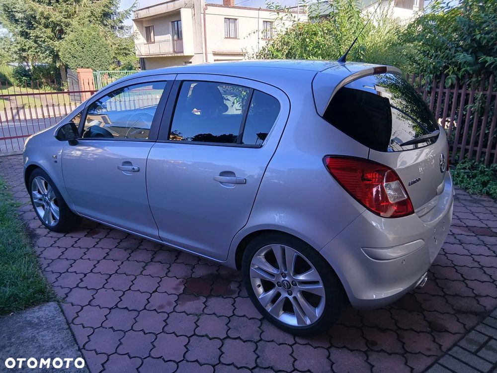 Opel Corsa - 8