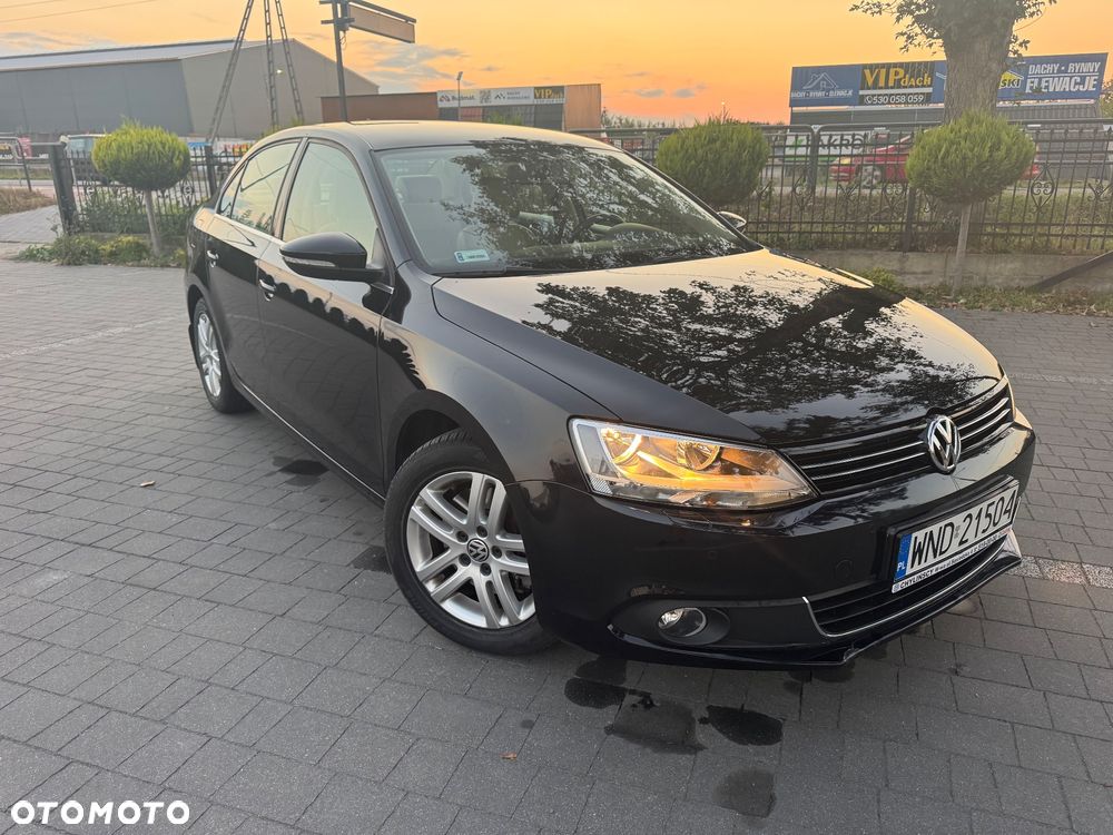 Volkswagen Jetta 1.4 TSI Highline DSG - 1