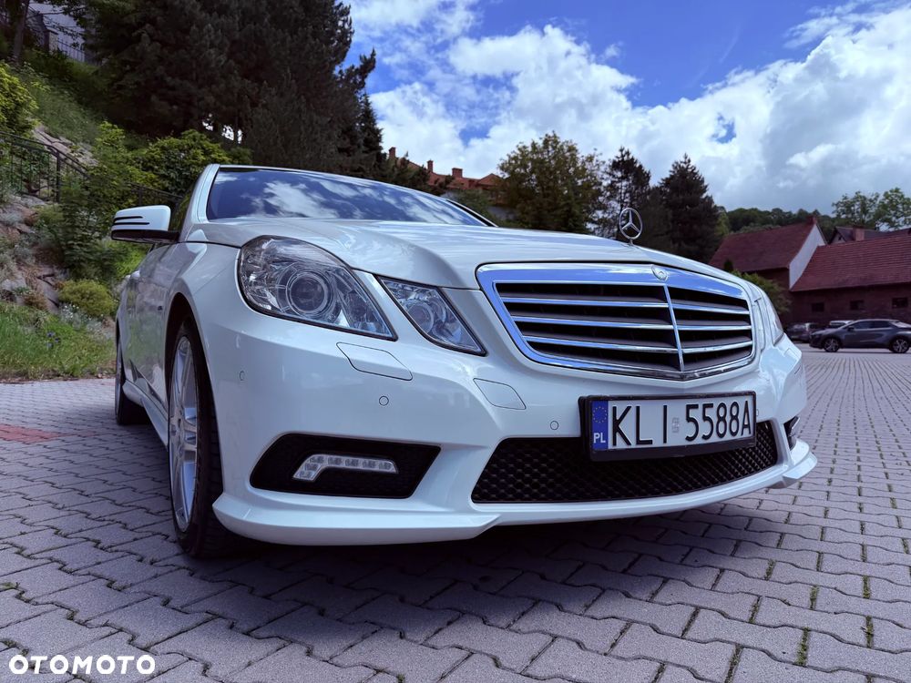 Mercedes-Benz Klasa E 200 CGI BlueEffICIENCY - 12
