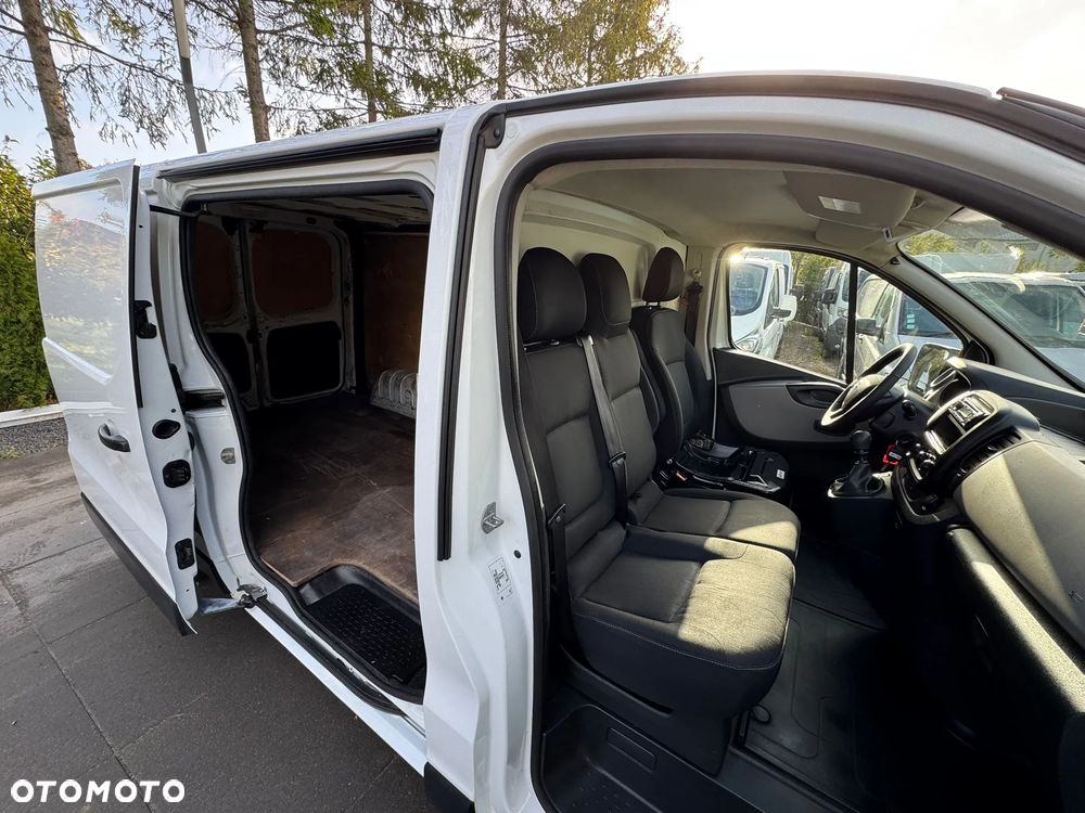 Nissan NV300 LONG BIAŁY - 8