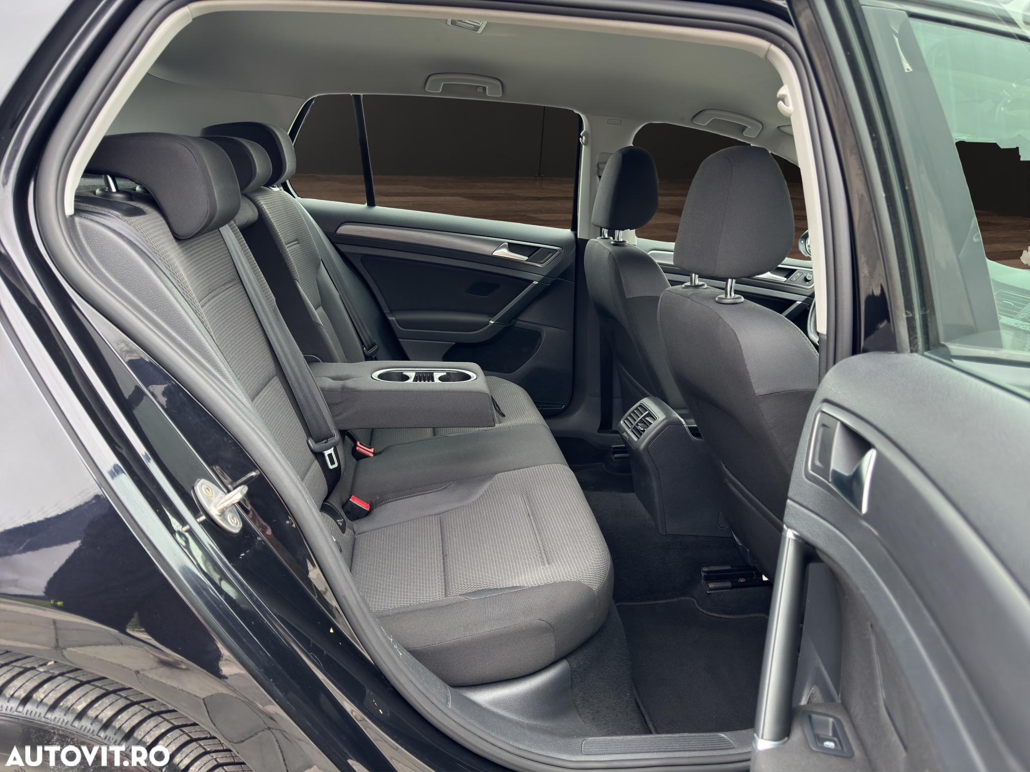 Volkswagen Golf 1.0 TSI (BlueMotion Technology) Comfortline - 12