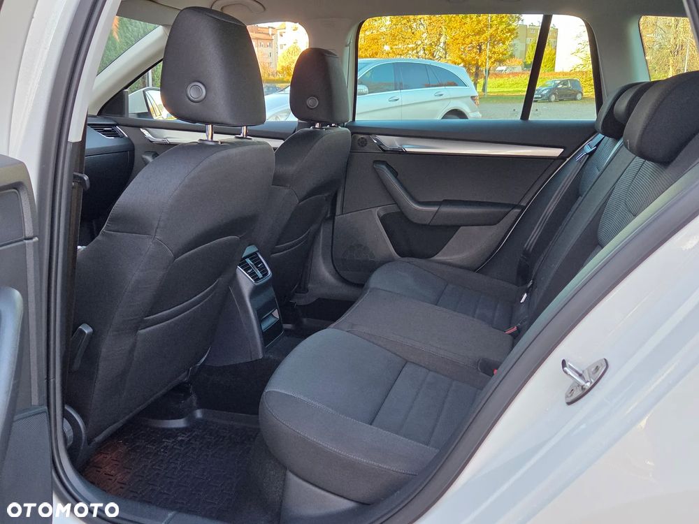 Skoda Octavia 2.0 TDI Clever - 8