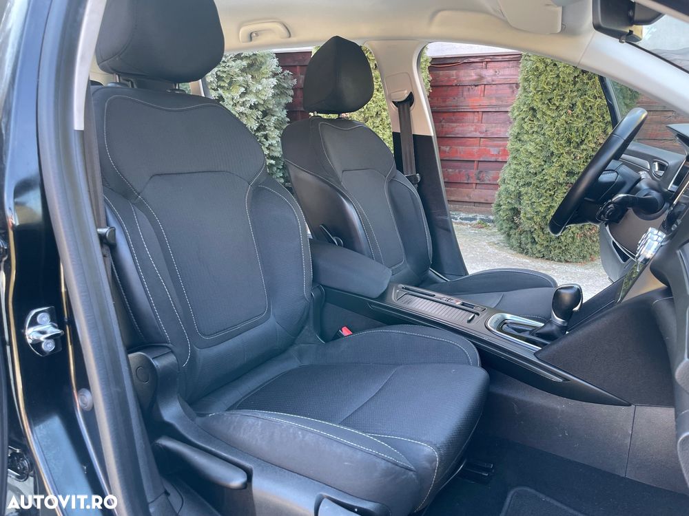 Renault Megane E-TECH 160 INTENS - 26